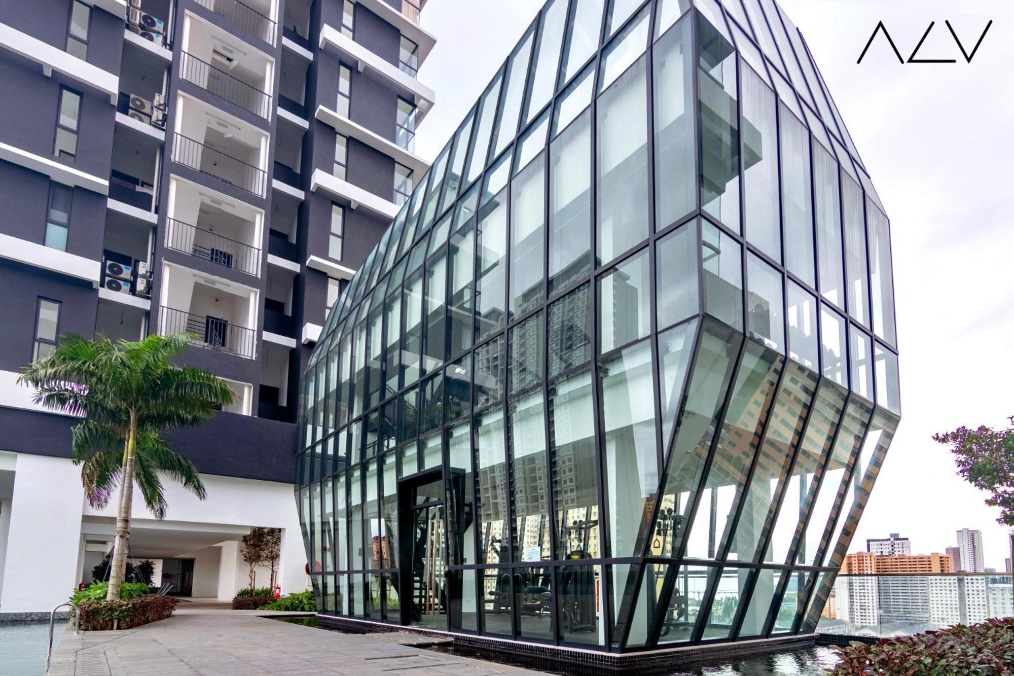 Urban Suites, Spectre Collection By Stellar Alv Jelutong Экстерьер фото
